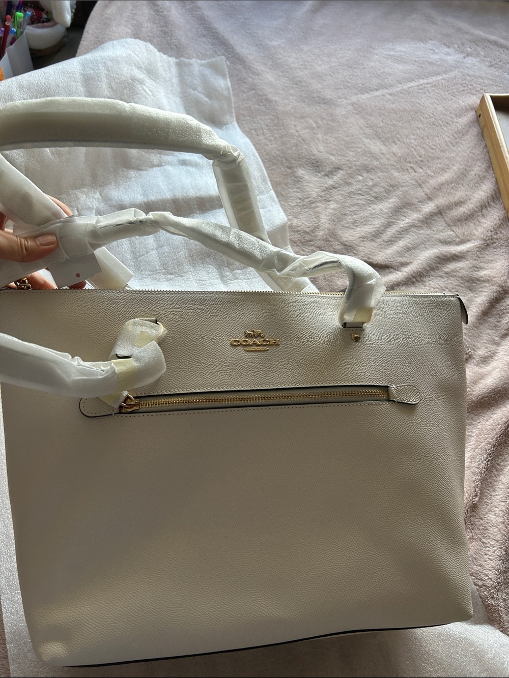 Coach White Leather Tote Bag with Gold Hardware